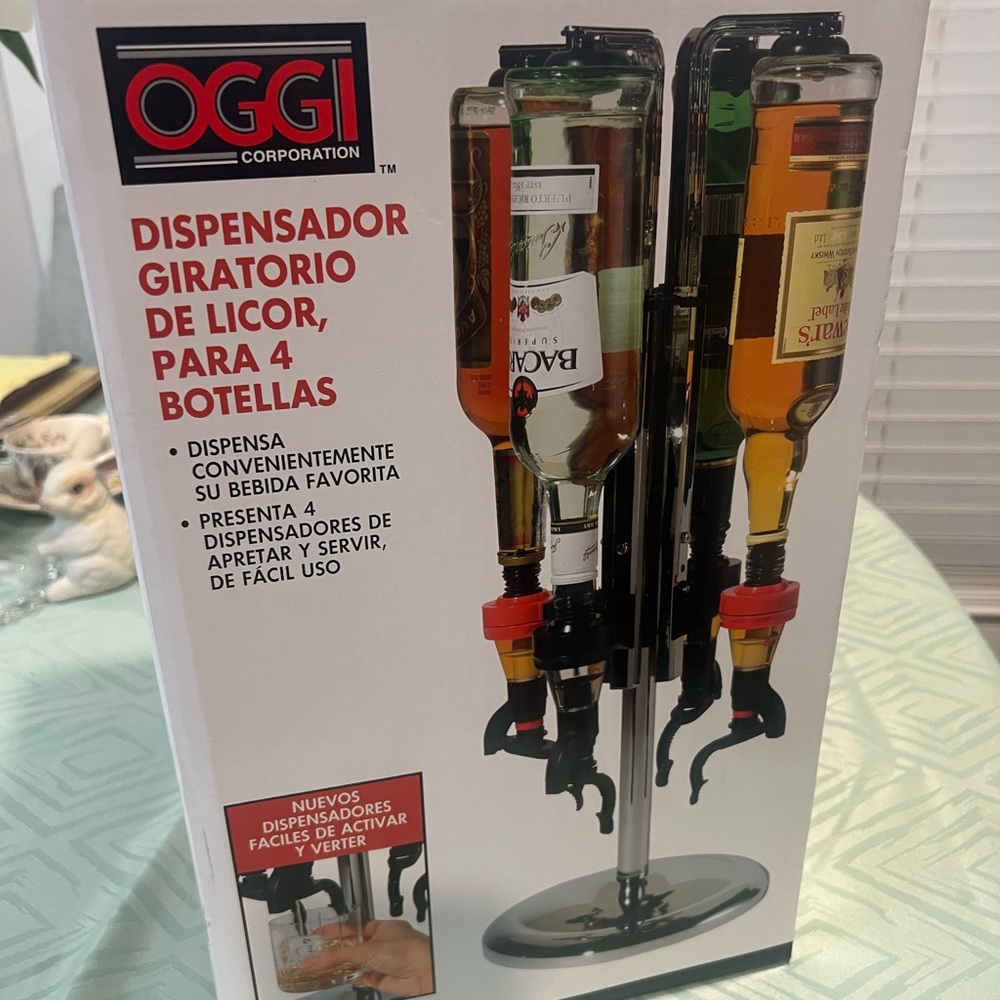 Oggi Liquor Dispenser for 4 Bottles